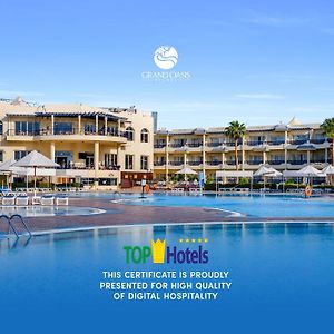 Grand Oasis Resort